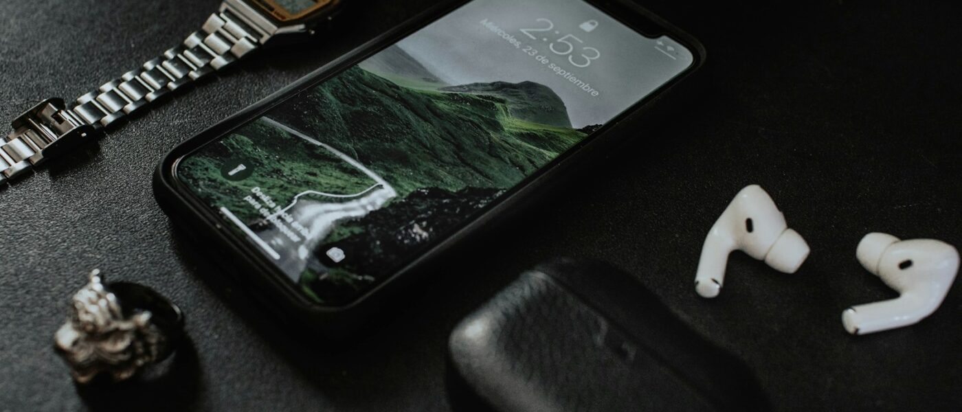 space gray iphone 6 on black table