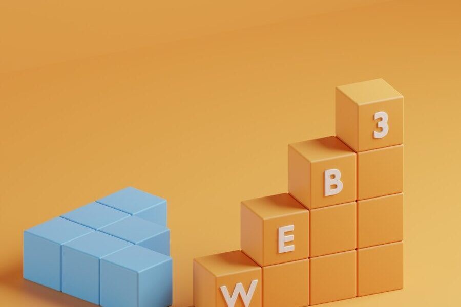 a blue block sitting on top of a yellow block